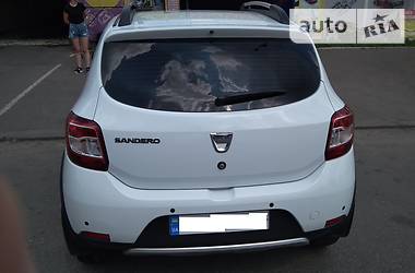 Позашляховик / Кросовер Renault Sandero StepWay 2015 в Києві