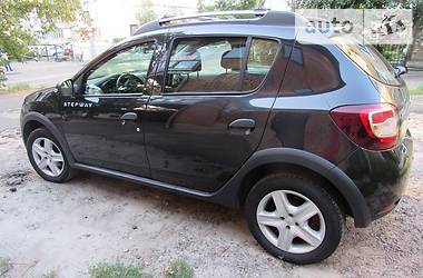 Хэтчбек Renault Sandero StepWay 2014 в Киеве