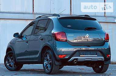 Хэтчбек Renault Sandero StepWay 2018 в Одессе