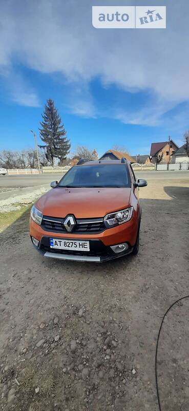 Хэтчбек Renault Sandero StepWay 2017 в Ивано-Франковске