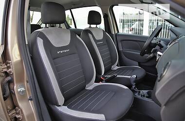 Хэтчбек Renault Sandero StepWay 2019 в 