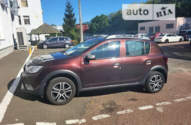 Хетчбек Renault Sandero StepWay 2017 в Києві