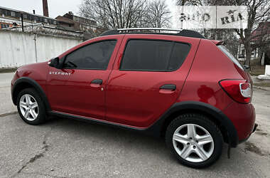 Внедорожник / Кроссовер Renault Sandero StepWay 2013 в Полтаве