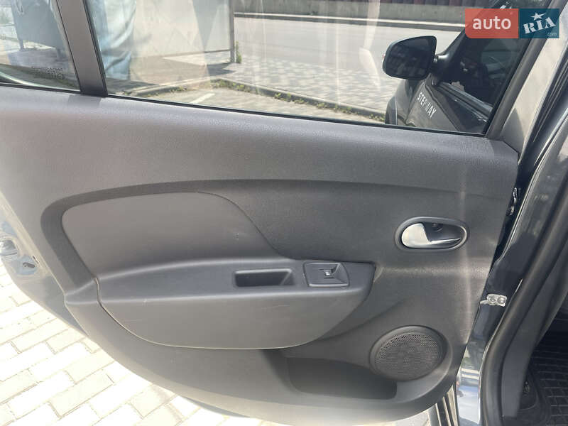 Хэтчбек Renault Sandero StepWay 2021 в Луцке фото 17 Хэтчбек Renault Sandero StepWay 2021 в Луцке