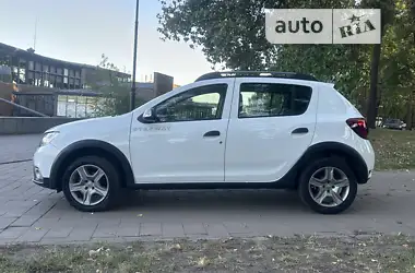 Renault Sandero StepWay 2017
