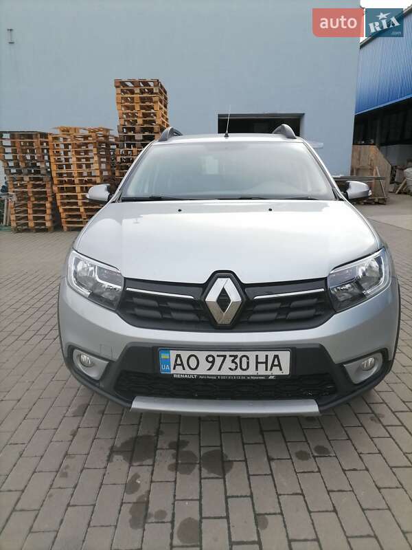 Хэтчбек Renault Sandero StepWay 2020 в 