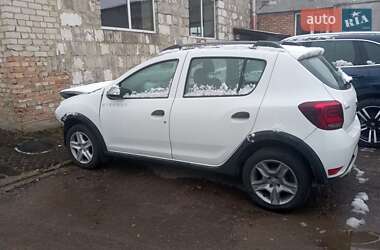 Хэтчбек Renault Sandero StepWay 2018 в Остроге