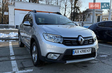 Хэтчбек Renault Sandero StepWay 2021 в Киеве