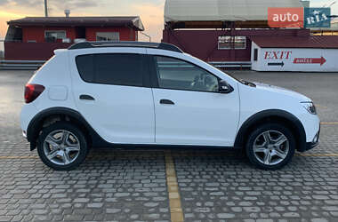 Хетчбек Renault Sandero StepWay 2018 в Львові