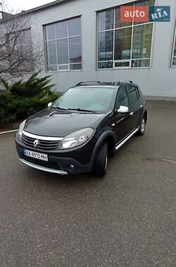 Внедорожник / Кроссовер Renault Sandero StepWay 2012 в Киеве