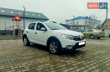 Хетчбек Renault Sandero StepWay 2018 в Ізяславі