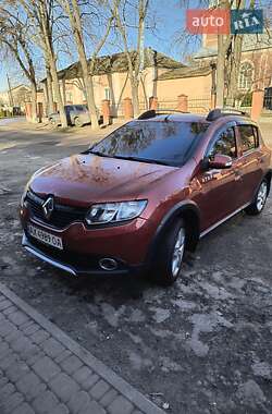 Внедорожник / Кроссовер Renault Sandero StepWay 2013 в Валках