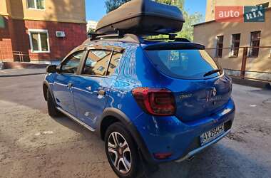 Хэтчбек Renault Sandero StepWay 2019 в 