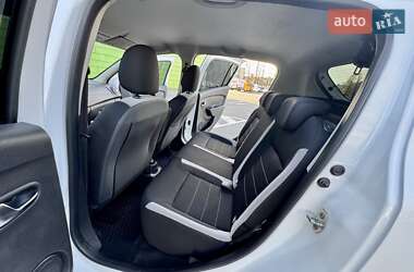 Хэтчбек Renault Sandero StepWay 2021 в 