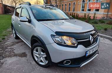 Позашляховик / Кросовер Renault Sandero StepWay 2013 в 