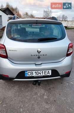Позашляховик / Кросовер Renault Sandero StepWay 2013 в 