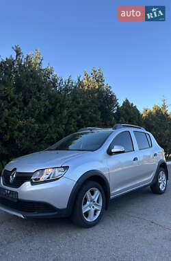 Внедорожник / Кроссовер Renault Sandero StepWay 2013 в 