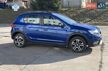 Хэтчбек Renault Sandero StepWay 2020 в Львове