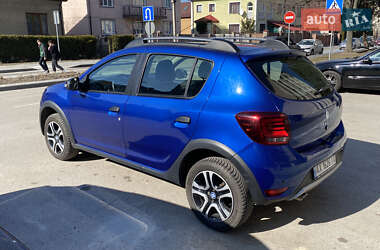 Хэтчбек Renault Sandero StepWay 2020 в 