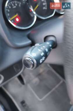 Позашляховик / Кросовер Renault Sandero StepWay 2013 в 