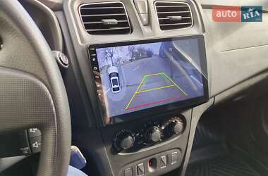 Позашляховик / Кросовер Renault Sandero StepWay 2013 в 