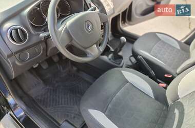 Позашляховик / Кросовер Renault Sandero StepWay 2013 в 