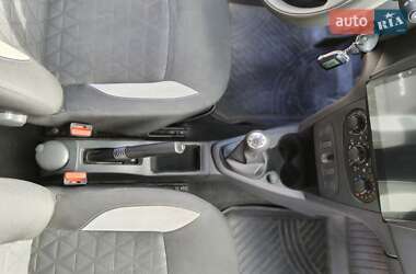 Позашляховик / Кросовер Renault Sandero StepWay 2013 в 