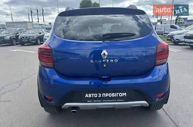Хетчбек Renault Sandero StepWay 2021 в 