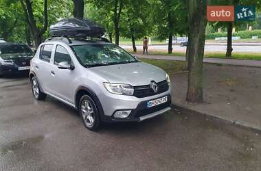 Хэтчбек Renault Sandero StepWay 2018 в Киеве