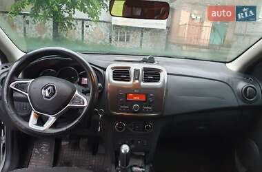 Хэтчбек Renault Sandero StepWay 2018 в 