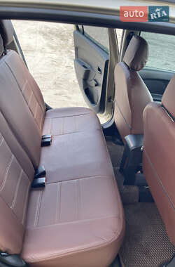 Хэтчбек Renault Sandero StepWay 2019 в 