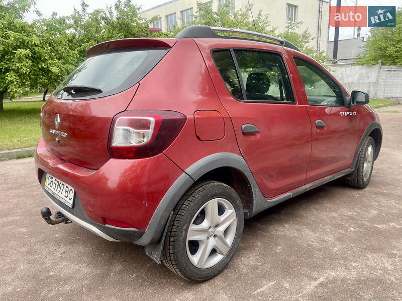 Позашляховик / Кросовер Renault Sandero StepWay 2014 в Чернігові