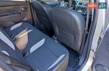 Внедорожник / Кроссовер Renault Sandero StepWay 2013 в 