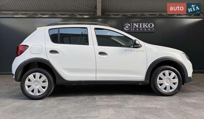 Хэтчбек Renault Sandero StepWay 2019 в Киеве