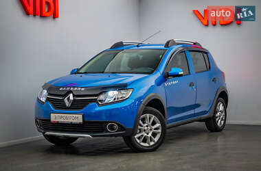 Хэтчбек Renault Sandero StepWay 2016 в Киеве