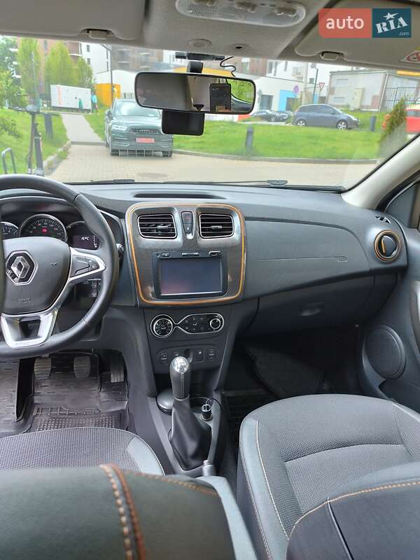 Хэтчбек Renault Sandero StepWay 2017 в Львове