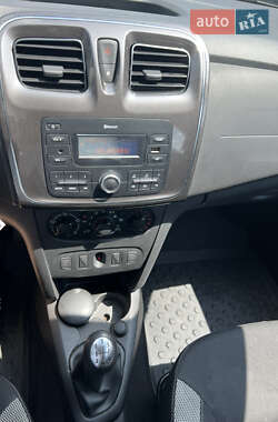 Хэтчбек Renault Sandero StepWay 2021 в 