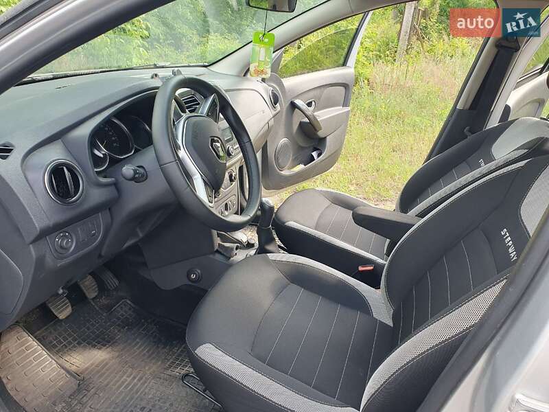 Хэтчбек Renault Sandero StepWay 2018 в Киеве