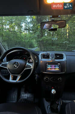 Хэтчбек Renault Sandero StepWay 2019 в 