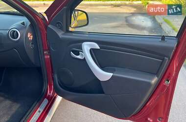 Внедорожник / Кроссовер Renault Sandero StepWay 2012 в 
