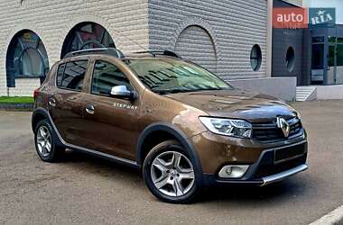 Хэтчбек Renault Sandero StepWay 2021 в Киеве