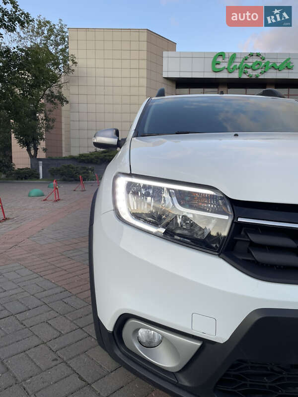 Хетчбек Renault Sandero StepWay 2021 в Києві