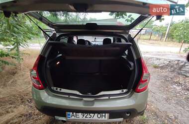 Внедорожник / Кроссовер Renault Sandero StepWay 2011 в 