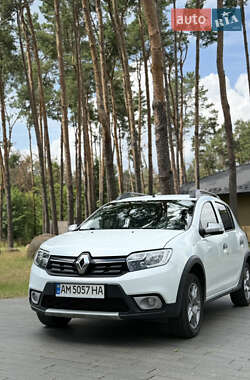 Хэтчбек Renault Sandero StepWay 2021 в 