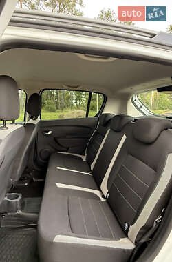 Хэтчбек Renault Sandero StepWay 2021 в 