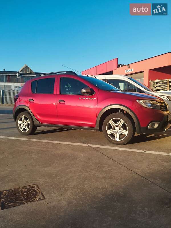 Хэтчбек Renault Sandero StepWay 2020 в Самборе