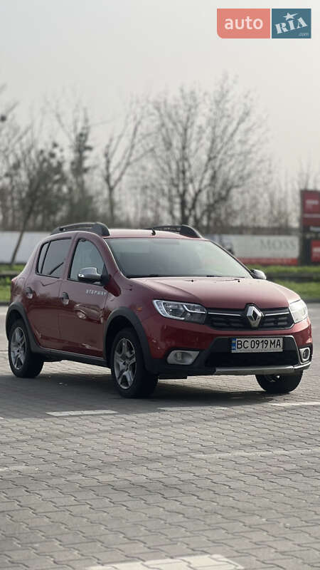 Хэтчбек Renault Sandero StepWay 2020 в Самборе