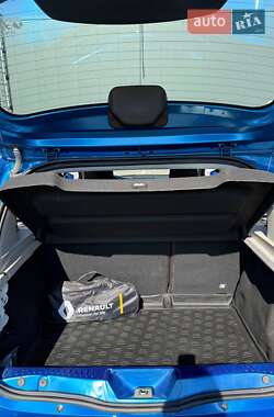 Хэтчбек Renault Sandero StepWay 2019 в 
