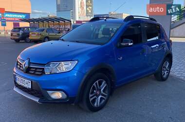 Хэтчбек Renault Sandero StepWay 2019 в Киеве