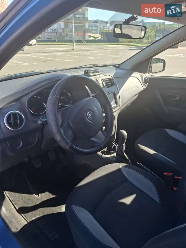 Внедорожник / Кроссовер Renault Sandero StepWay 2013 в Киеве